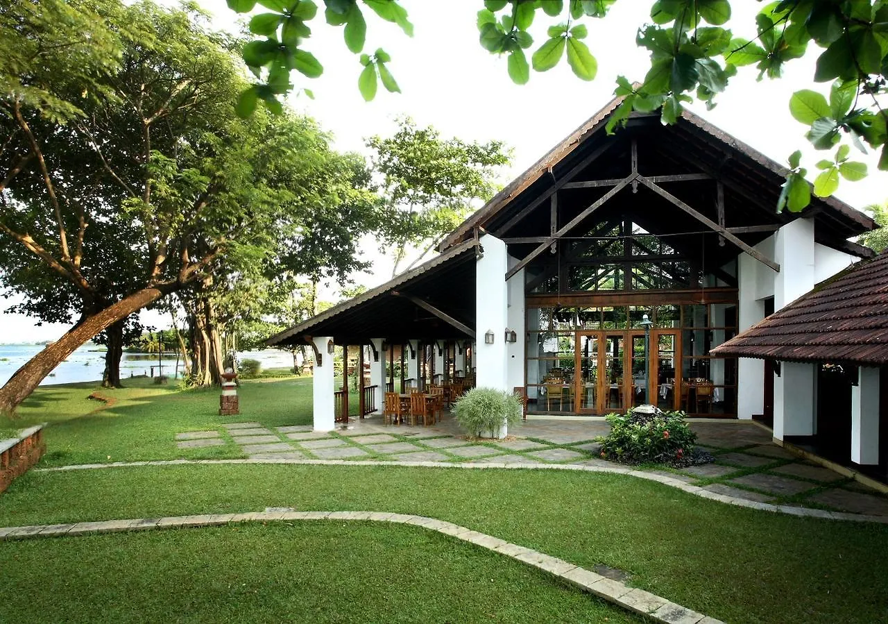 Punnamada Resort Alappuzha